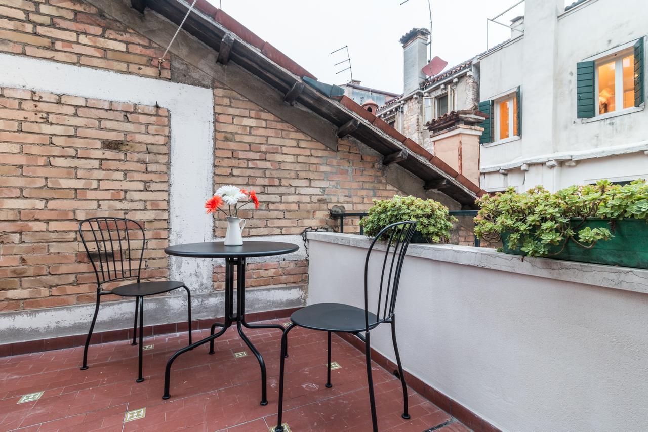 Rialto Bridge Large Venetian Style With Lift Apartment ภายนอก รูปภาพ