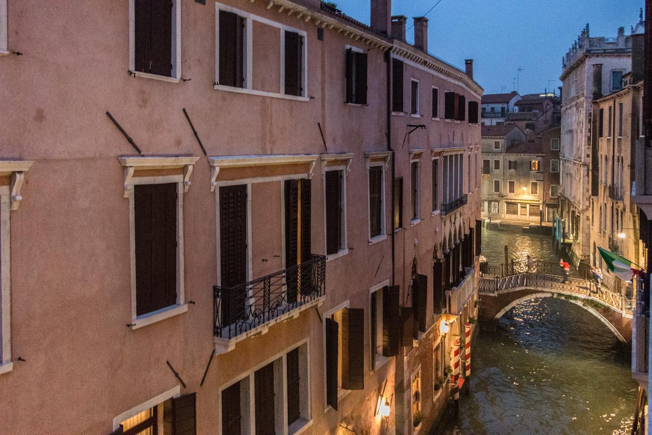 Rialto Bridge Large Venetian Style With Lift Apartment ภายนอก รูปภาพ